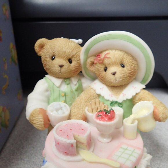 Cherished Teddies Hilary and Kurtis 2004 Membears Only Figurine - Picture 1 of 8